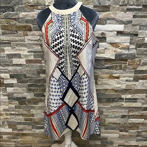 VENUS Multicolor Geometric Halter Dress
19 pro